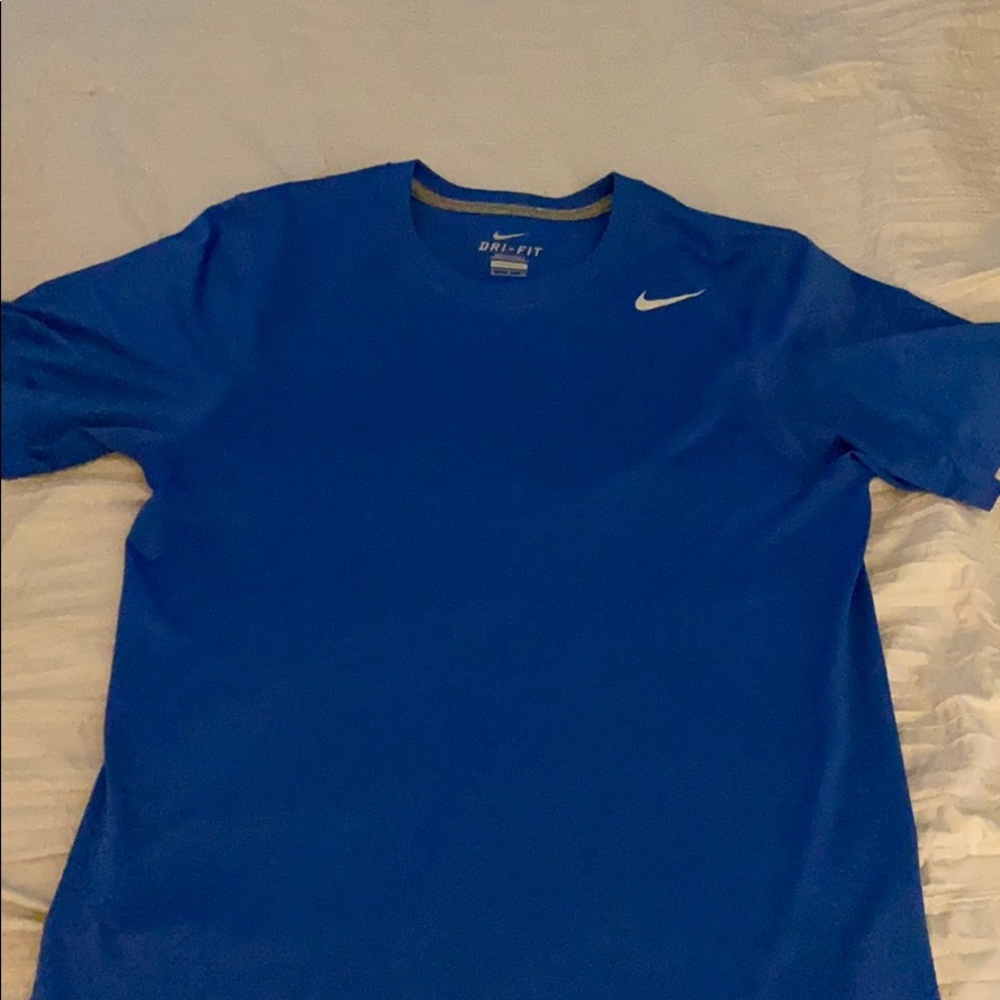 NIKE tshirt